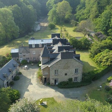 Bed and Breakfast Domaine des Papeteries à Plounevez-Moedec Extérieur photo